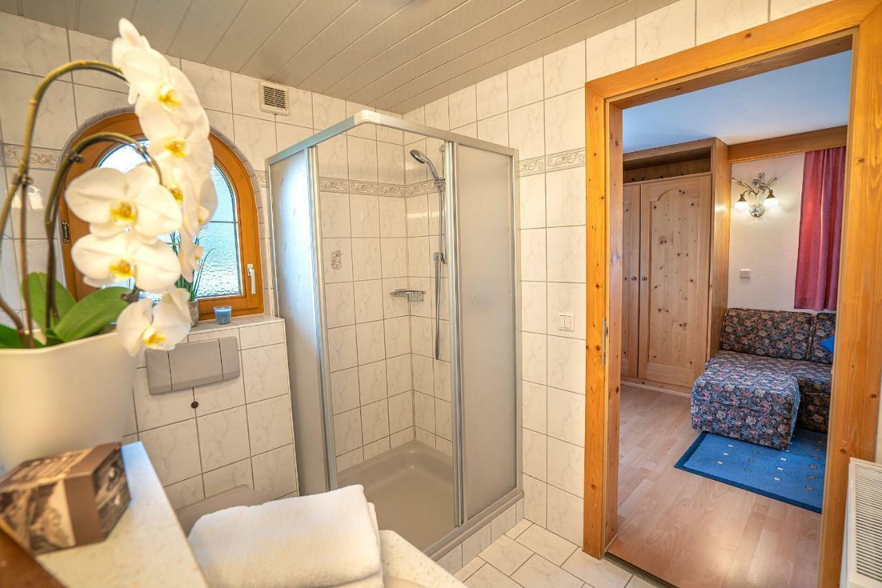 Haus Am Waldrand Apartment Лойташ Екстериор снимка
